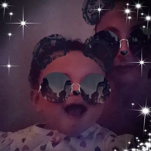 Meet your Posher, Hilari